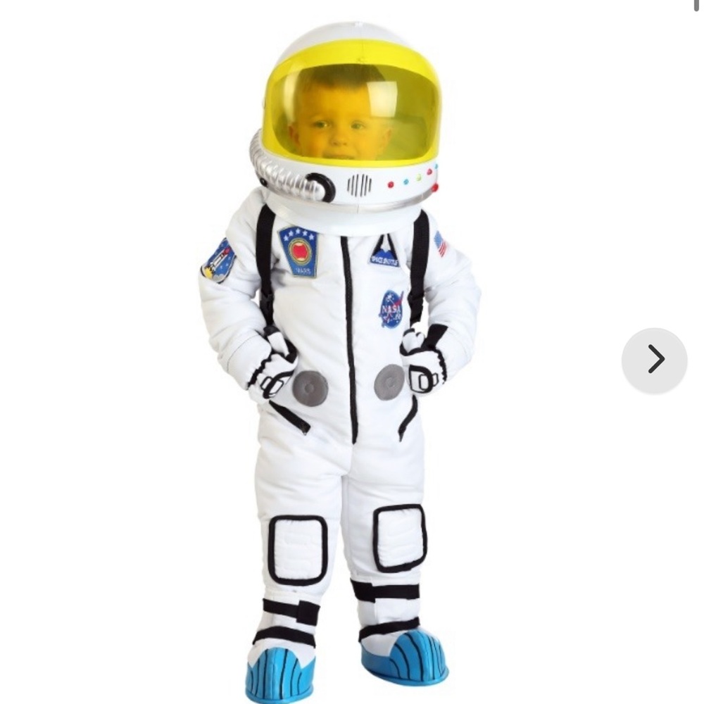 Astronaut toddler Halloween costume. Worn only for a few hours. Size 2t,Like new